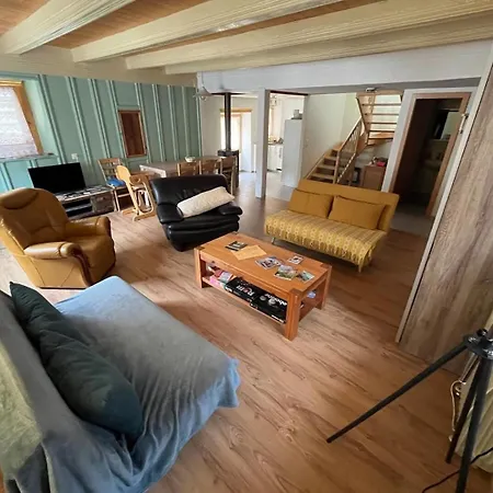 Historische Maisonette-wohnung Mit Gaestekarte Und Ermaessigungen ナータース
